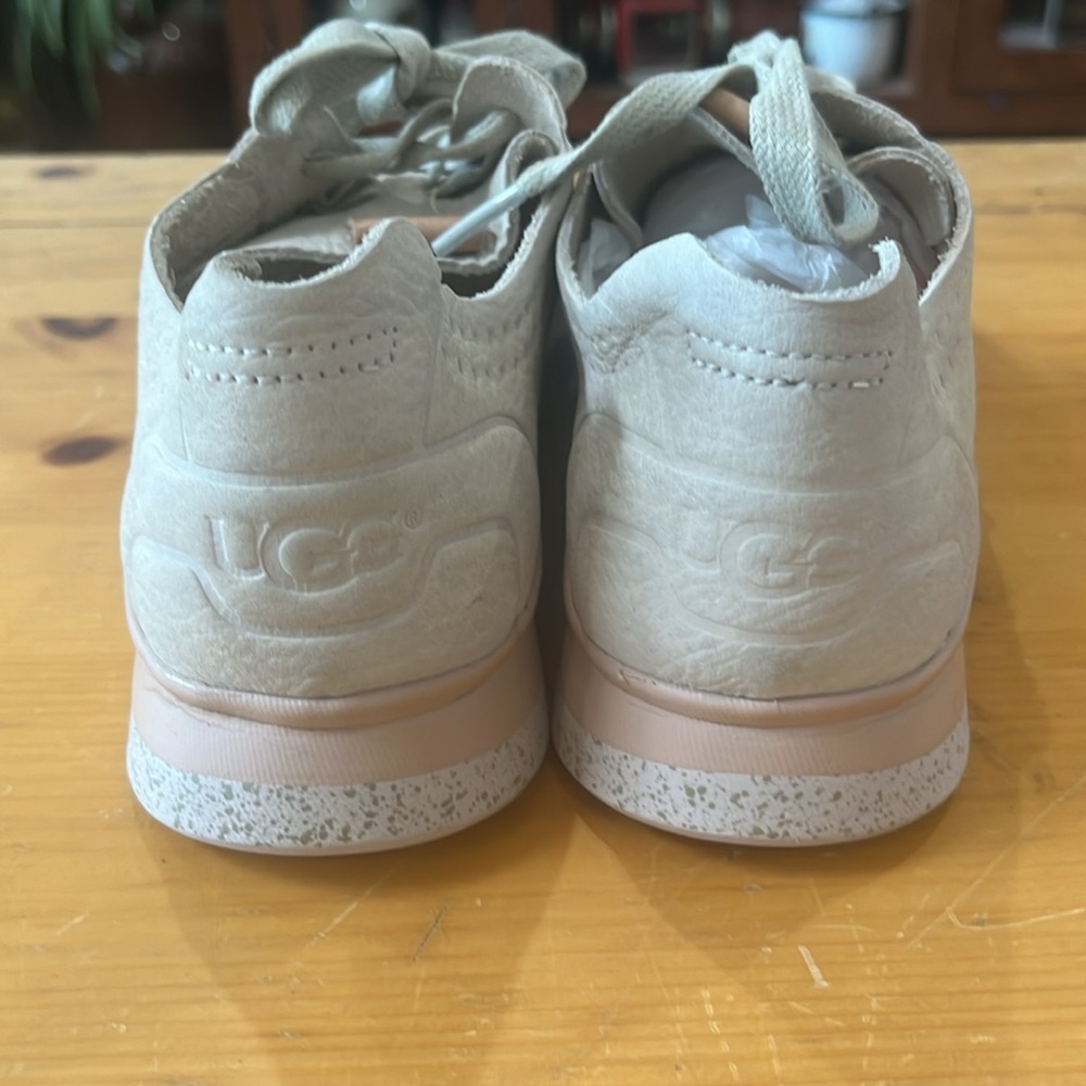 Ugg Sneaker - image 3
